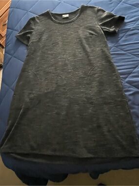 Everyday Short-Sleeve Midi Dress — Charcoal Black
